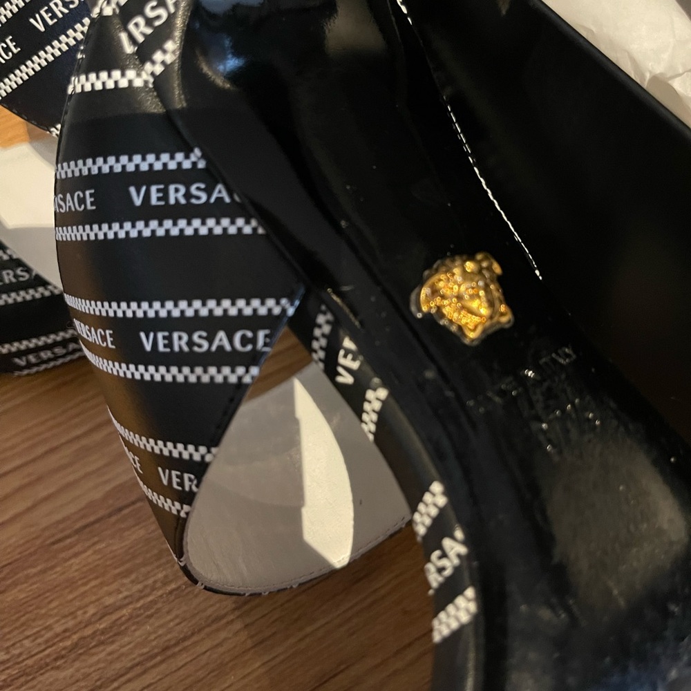 VERSACE Heels - Picture 3 of 12